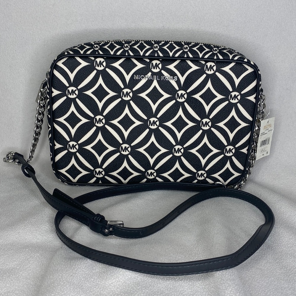 NWT RARE Michael Kors Signature Jet Set Large E/W Crossbody Black/Light cream